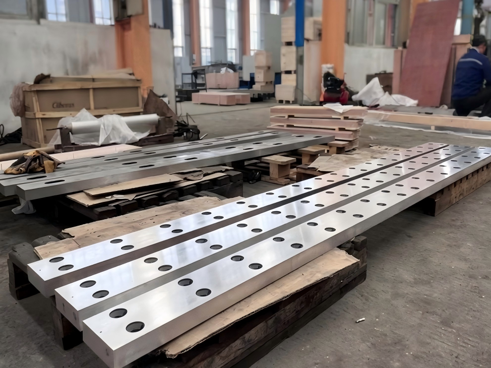 Guillotine Shear Blade Parallelism: Why Compatible Blades Still Cause Taper Cuts