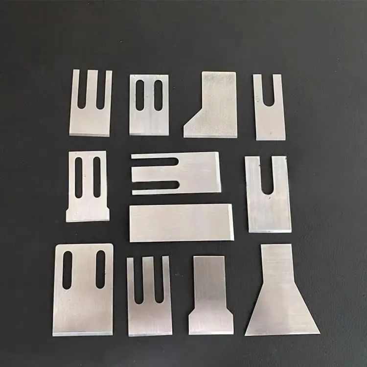 Twelve die face cutter knife profiles showing slotted and forked mounting patterns
