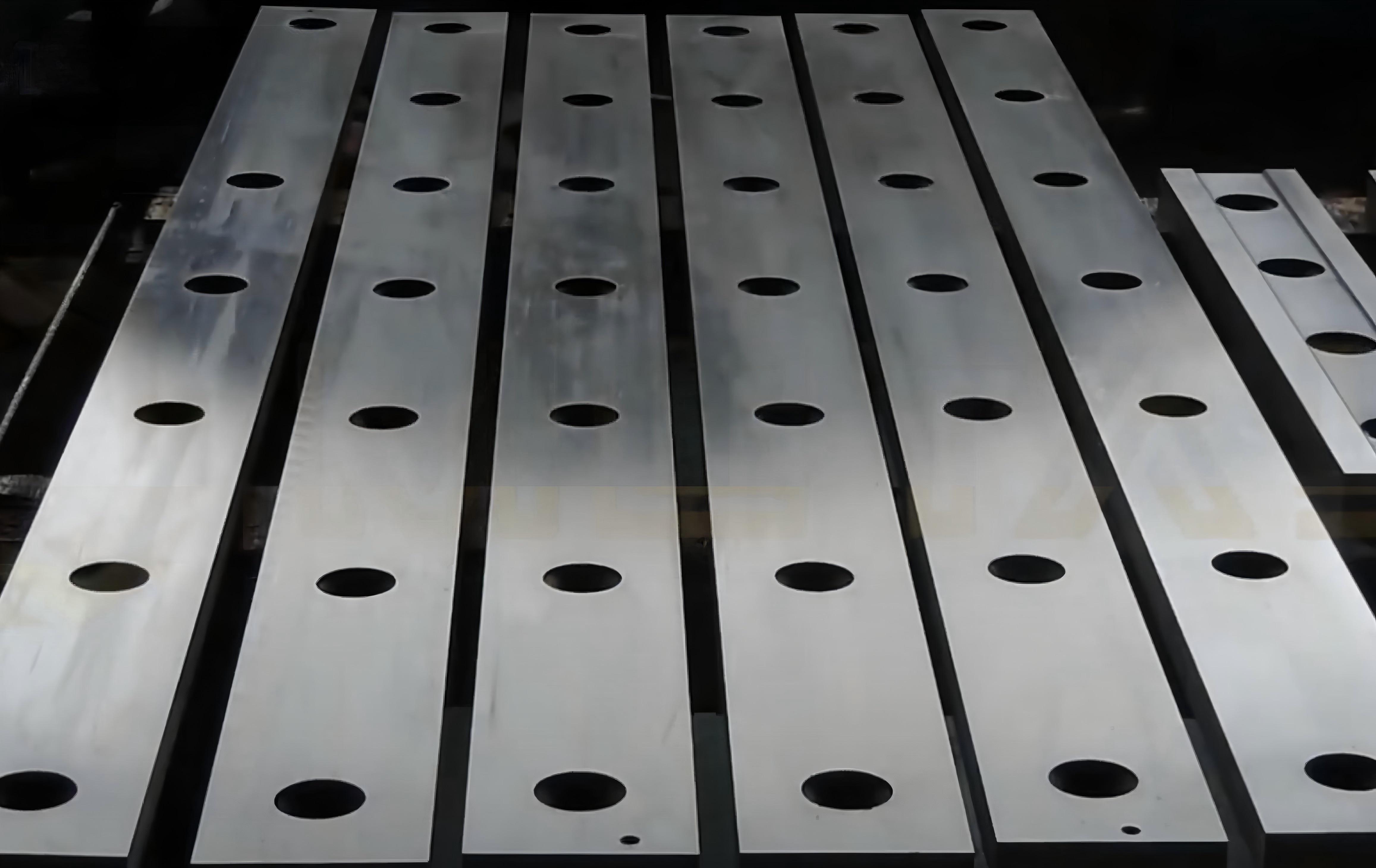 WHY CHOOSE HIGH-HARDNESS METAL SHEAR KNIVES?