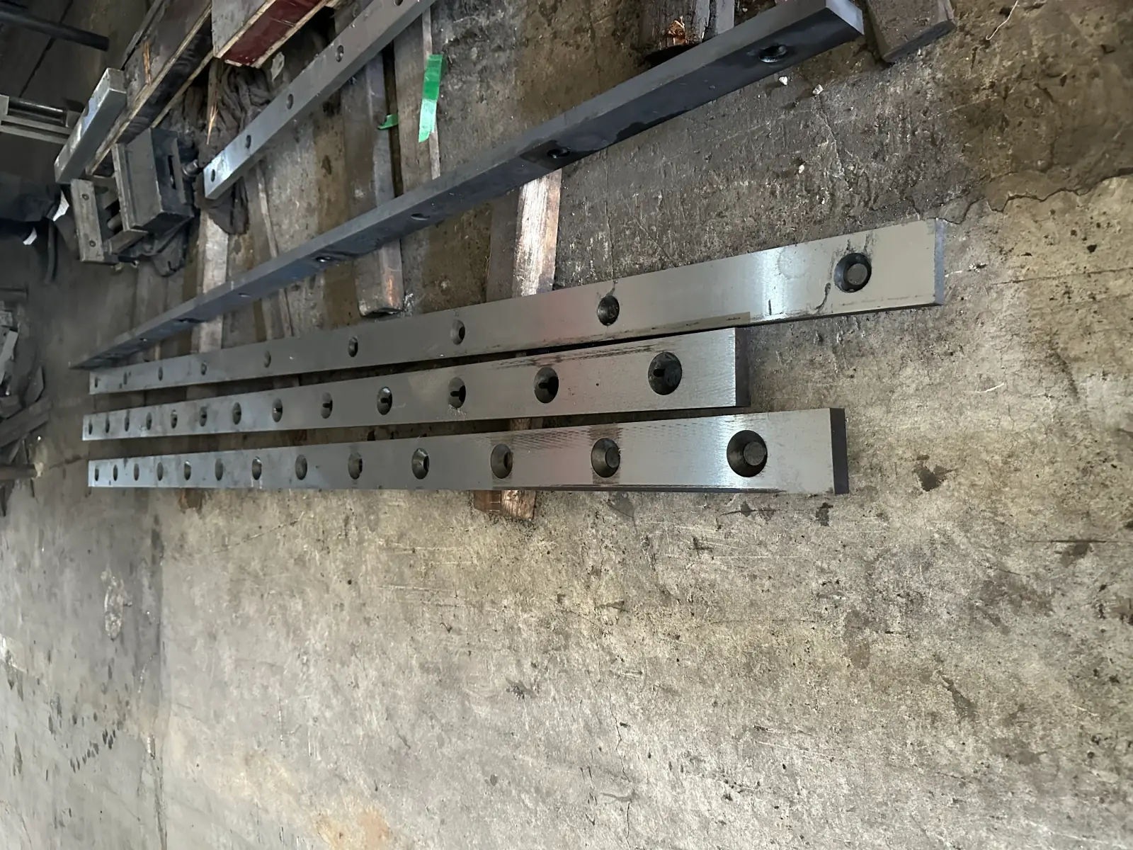 Metal Shear Blades 07
